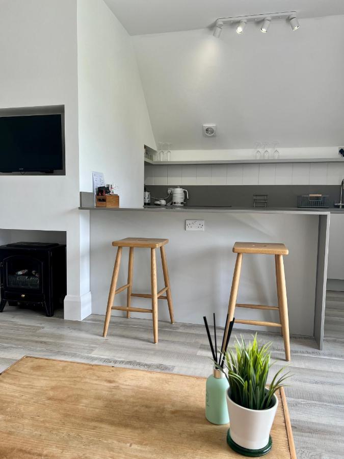 The Loft Studio Apartment - Above Detached New Build Garage Llanymynech Luaran gambar